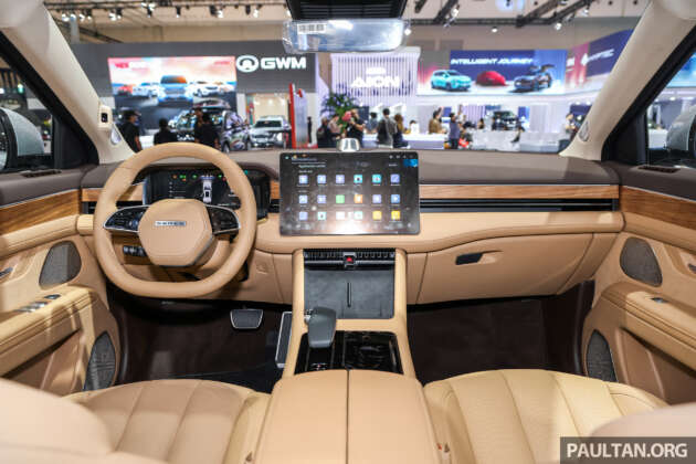 Seres 7 in Indonesia – rebadged Huawei Aito 7, 6-seat range-extender EV SUV, up to 449 PS, 1,150 km range