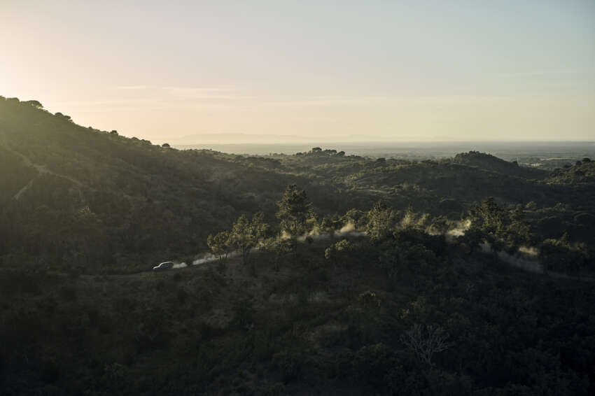 Land Rover Defender Octa debuts –  635 PS/750 Nm 4.4L biturbo V8, 6D suspension; ROI open in Malaysia 1784971