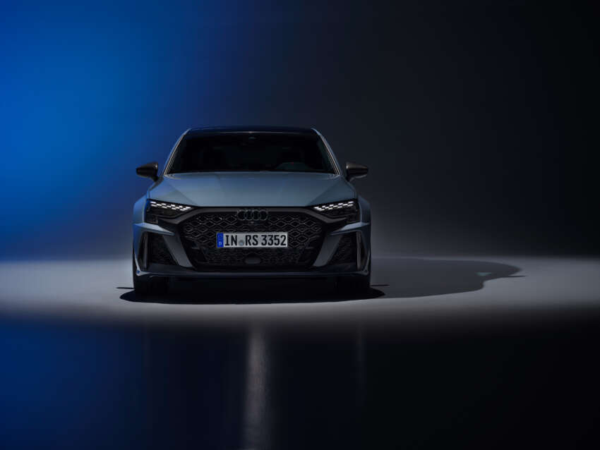2025 Audi RS3 facelift debuts – sedan/Sportback; 400 PS 2.5T five-cylinder; 7:33.123 min Nürburgring time 1805611
