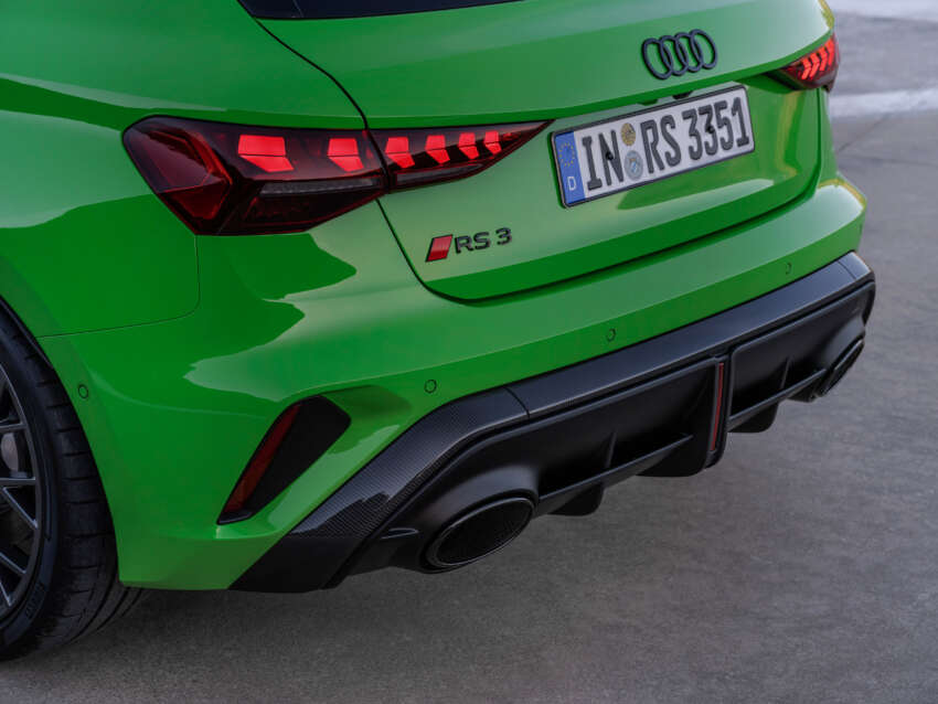 2025 Audi RS3 facelift debuts – sedan/Sportback; 400 PS 2.5T five-cylinder; 7:33.123 min Nürburgring time 1805516