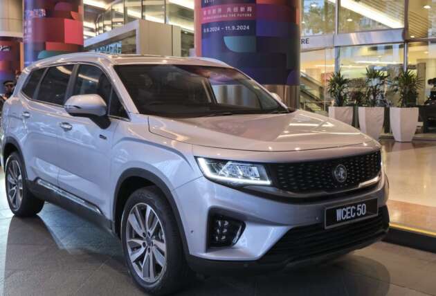 Proton X90 used to chauffeur World Chinese Entrepreneurs Convention delegates around in KL