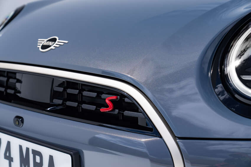 2024 MINI Cooper Convertible debuts – new F67 made in Oxford; three engine options; roof opens in 18s 1830507