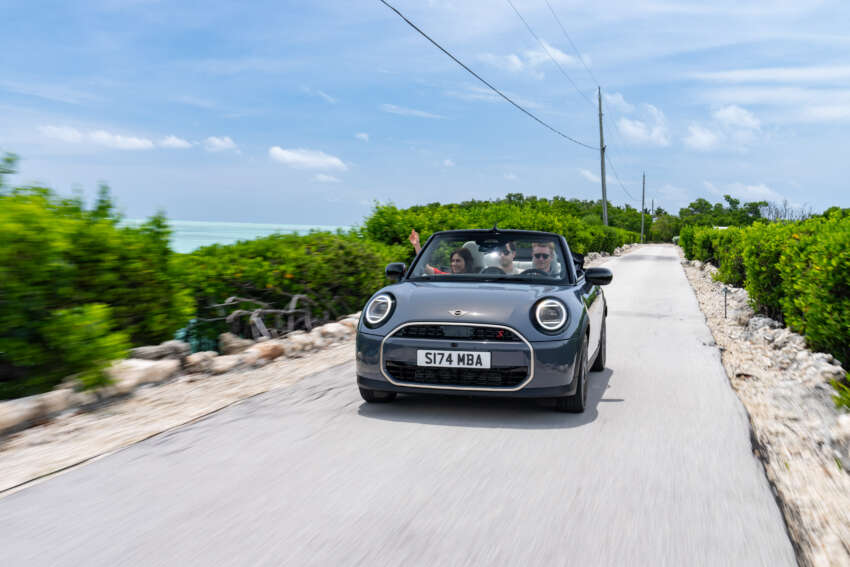 2024 MINI Cooper Convertible debuts – new F67 made in Oxford; three engine options; roof opens in 18s 1830293