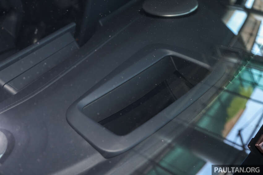 Proton eMas 7 open for booking, from RM120k est – EV’s interior shown for first time at ACE, come see it! 1839377