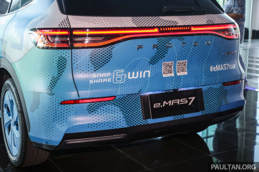 Proton eMas 7 open for booking, from RM120k est – EV’s interior shown for first time at ACE, come see it! 1839380