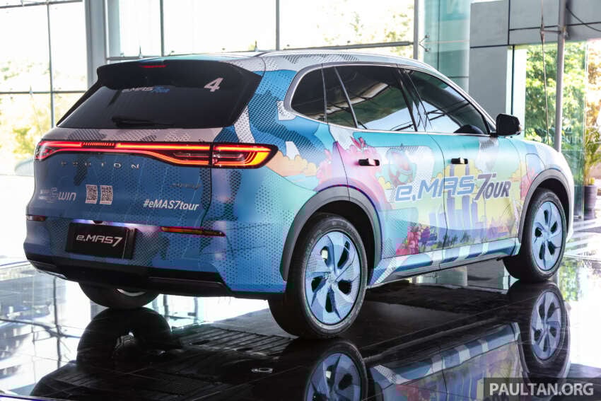 Proton eMas 7 open for booking, from RM120k est – EV’s interior shown for first time at ACE, come see it! 1839363