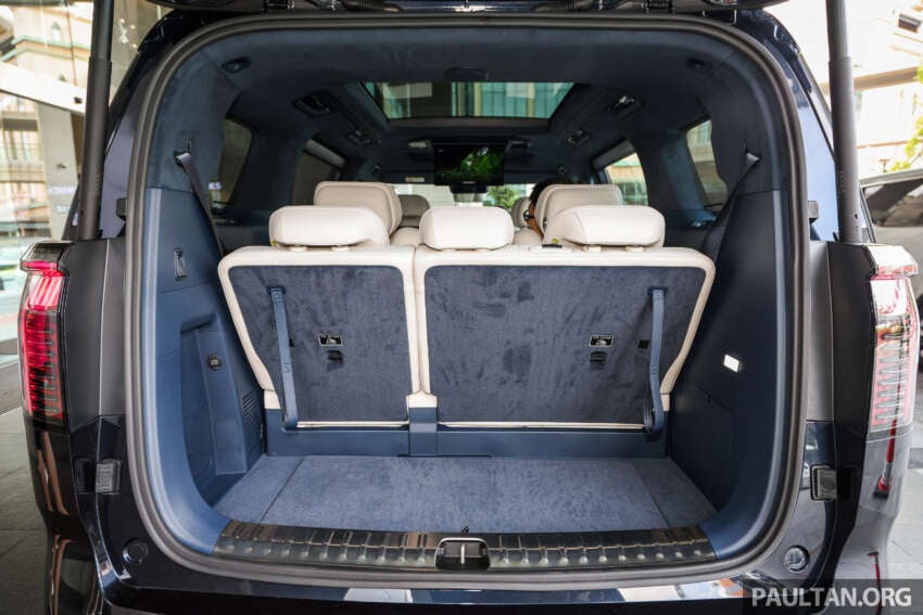 Zeekr 009 on display at Sunway Pinnacle – 612 PS; 6/7 seats; 582 km WLTP EV range; below RM370k est 1832467