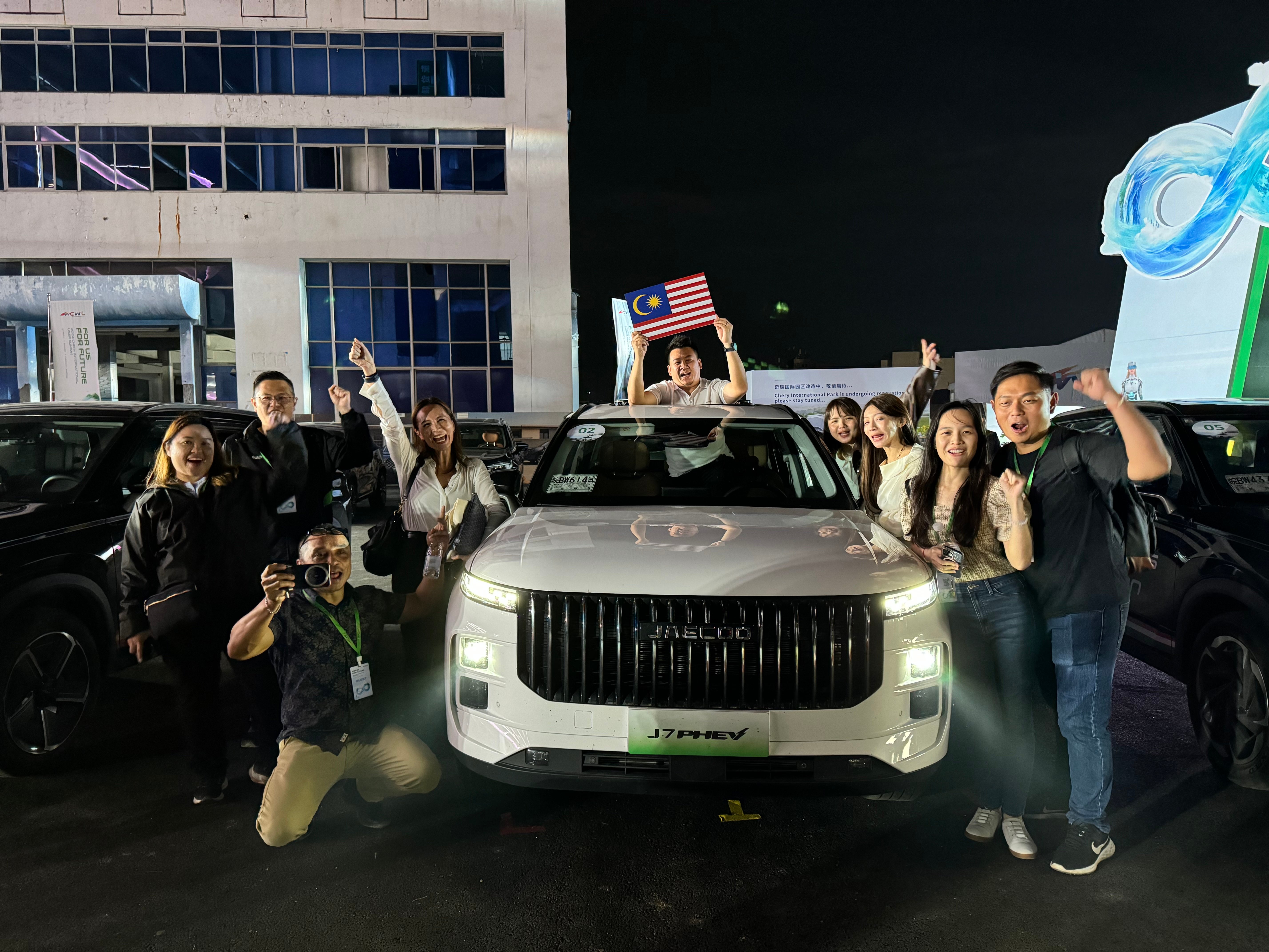 Jaecoo J7 PHEV covers 1,300 km on one tank, one charge; plug-in hybrid SUV launching year-end