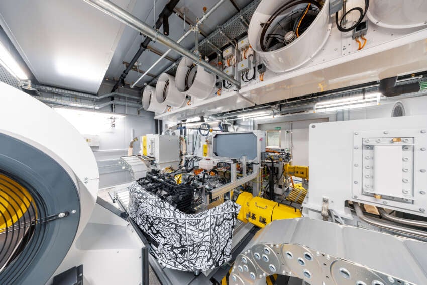 2025 Mercedes-Benz CLA – brand’s first EV with 800V system; up to 85 kWh; available as 48V hybrid too 1850252