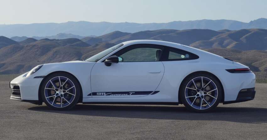 Porsche 911 Carrera T – 992-generation facelift variant available in coupé, cabriolet forms; six-speed manual 1842692