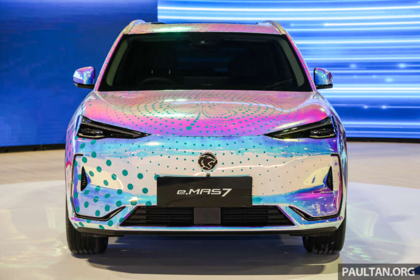 Proton eMas 7 Nadi – EV gets final wrap before launch 1858216