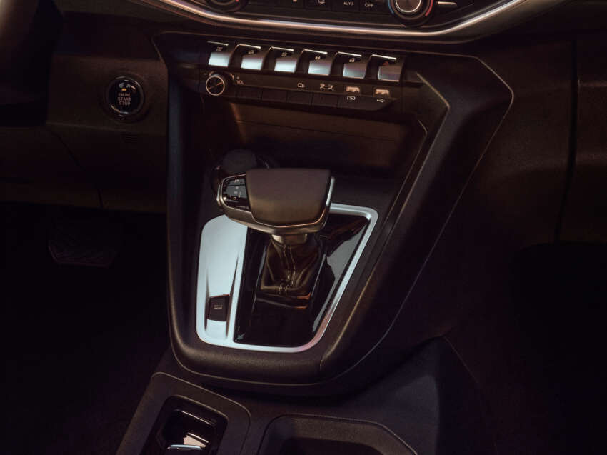 2025 Peugeot Landtrek updated with minor styling tweaks, new 2.2 litre turbodiesel with 200 PS, 450 Nm 1860111