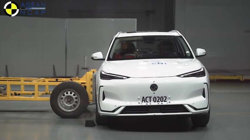 Proton eMas 7 gets five-star rating from ASEAN NCAP 1863829