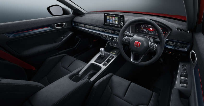 2025 Honda Civic Type R Racing Black Package for Japan – red interior swapped for black; from RM172k 1871651