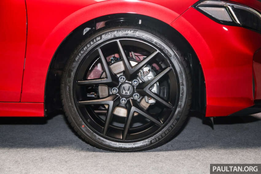 2025 Honda Civic facelift launched in Malaysia – better specs, sharper looks; RM134k-RM168k, 1.5L RS less 1870532