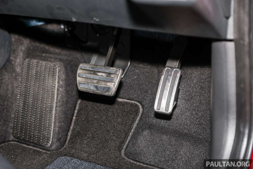 2025 Honda Civic facelift launched in Malaysia – better specs, sharper looks; RM134k-RM168k, 1.5L RS less 1870573