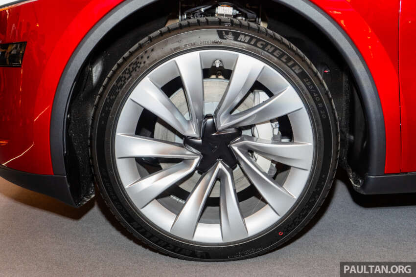 2025 Tesla Model Y Juniper facelift – full live gallery of RHD model; in Malaysia by April, priced from RM195k 1876353