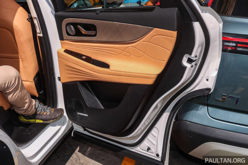 Jaecoo J8 previewed in Malaysia again – 249 PS 2.0T, 8AT; 5-seat 2WD at RM195k est, 6-seat AWD RM220k 1895592