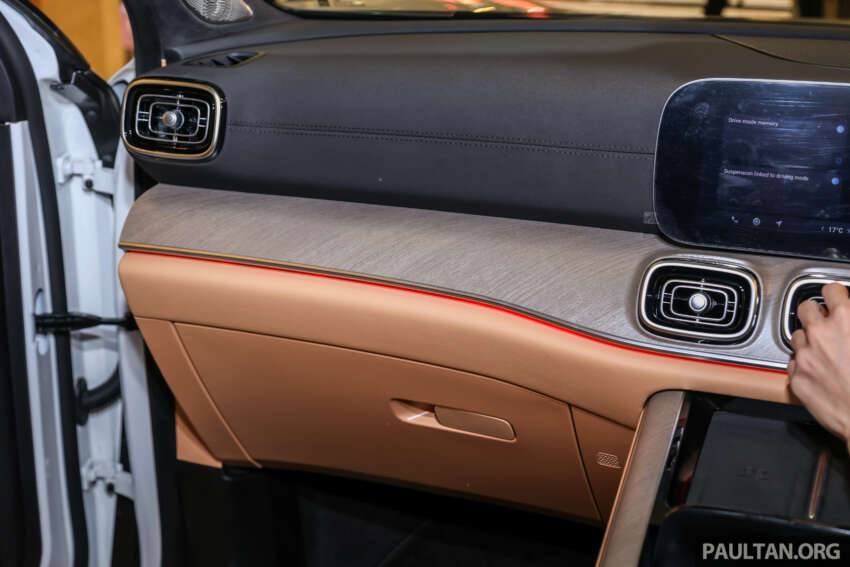 Jaecoo J8 previewed in Malaysia again – 249 PS 2.0T, 8AT; 5-seat 2WD at RM195k est, 6-seat AWD RM220k 1895510