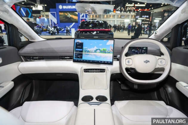 Bangkok 2025: JY Air EV sedan from Chinese airline JuneYao – up to 216 PS, 520 km range, from RM98k