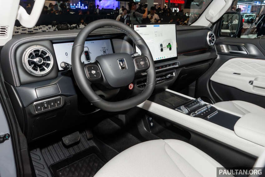 GWM Tank 300 facelift shown in Shanghai with revised interior and tech – 2.0T, diesel, PHEV, from RM120k 1904701