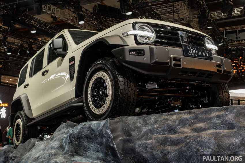 GWM Tank 300 Hooke shown in Shanghai – hardcore off-roader with solid axles and possible V8 power 1905620