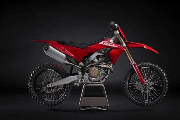 2025 Ducati Desmo450 MX is Borgo Panigale’s first motocross motorcycle, world-wide sale year-end