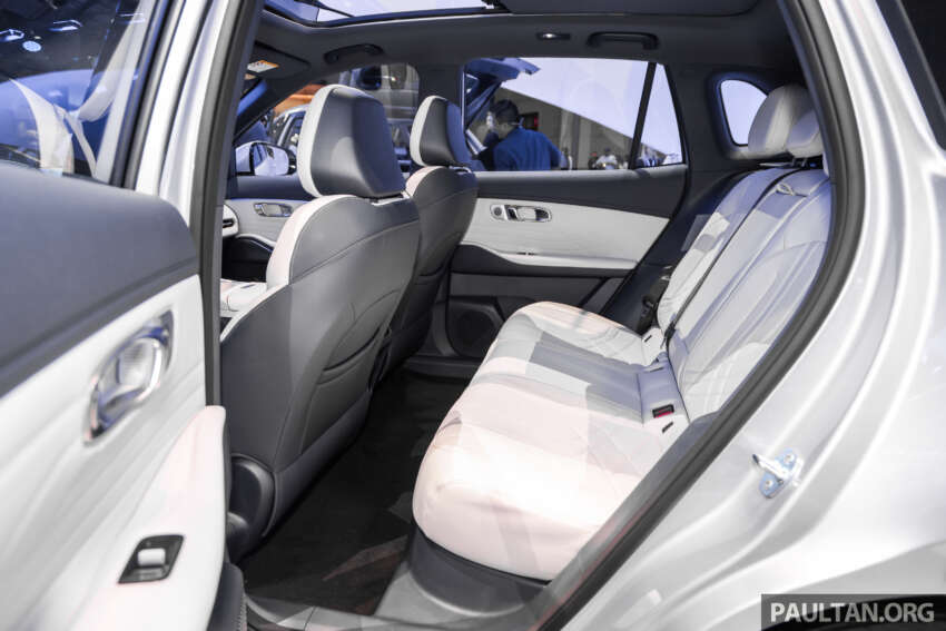 Geely Galaxy Starship 7 EM-i shown at Auto Shanghai 2025 – Proton eMas 7 PHEV twin gets 120 km EV range 1905511