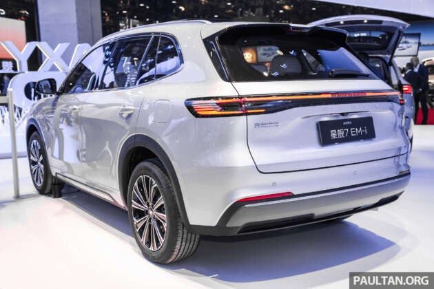 Geely Galaxy Starship 7 EM-i shown at Auto Shanghai 2025 – Proton eMas 7 PHEV twin gets 120 km EV range