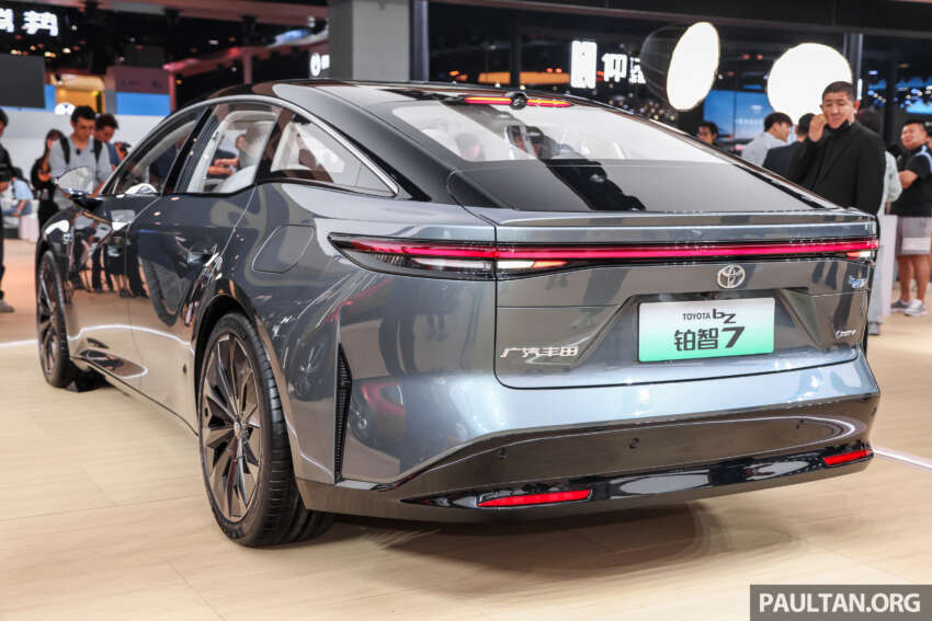 Toyota bZ7 EV sedan unveiled at Shanghai 2025 – GAC-Toyota JV, BYD motor and battery expected 1905035