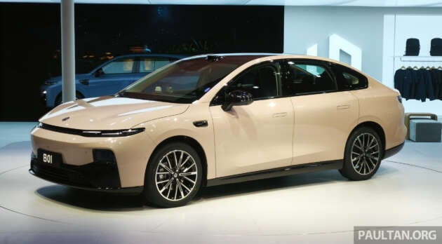 Leapmotor B01 EV sedan debuts in Shanghai – 177 hp and 215 hp, priced from RM60k to RM90k in China