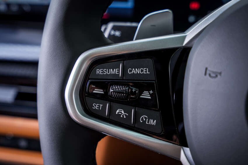 2025 BMW 330Li updated in Malaysia – adaptive cruise control, 360 cam, Harman Kardon audio, RM320,800 1910603