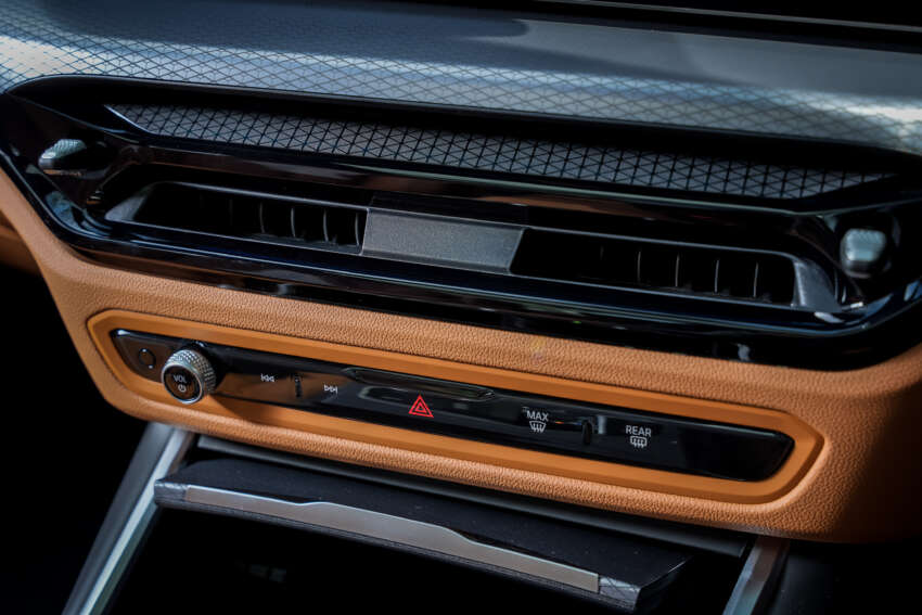 2025 BMW 330Li updated in Malaysia – adaptive cruise control, 360 cam, Harman Kardon audio, RM320,800 1910610