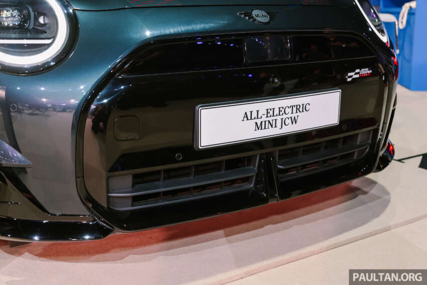 MINI JCW 3 Door petrol and electric, JCW Aceman, Cooper Convertible debut at Malaysia Autoshow 2025 1913101
