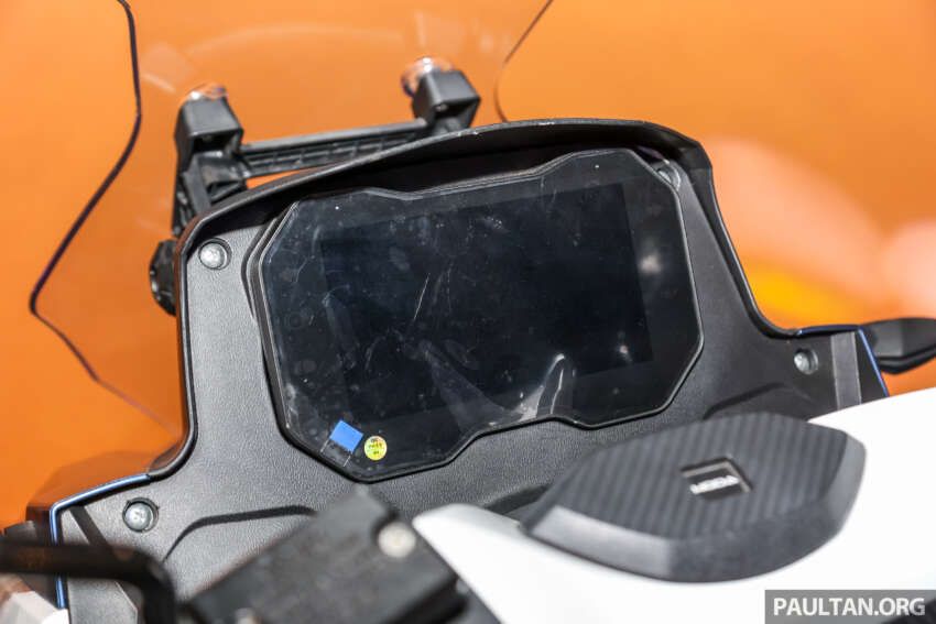 Moda Shifter 400X scooter at MAS 2025 – 333 cc, 29 hp, launching in Malaysia later this year? 1914289