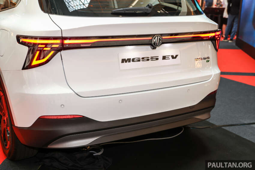MG S5 EV 2025 dilancarkan di Malaysia – 49 atau 62 kWj, jarak gerak hingga 430 km; harga dari RM111k 1916408