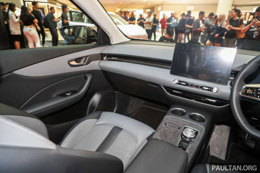 MG S5 EV 2025 dilancarkan di Malaysia – 49 atau 62 kWj, jarak gerak hingga 430 km; harga dari RM111k 1916498