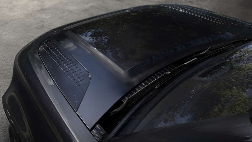 Land Rover Defender updated for 2026 model year – revised headlamps, larger 13.1-inch touchscreen 1919196