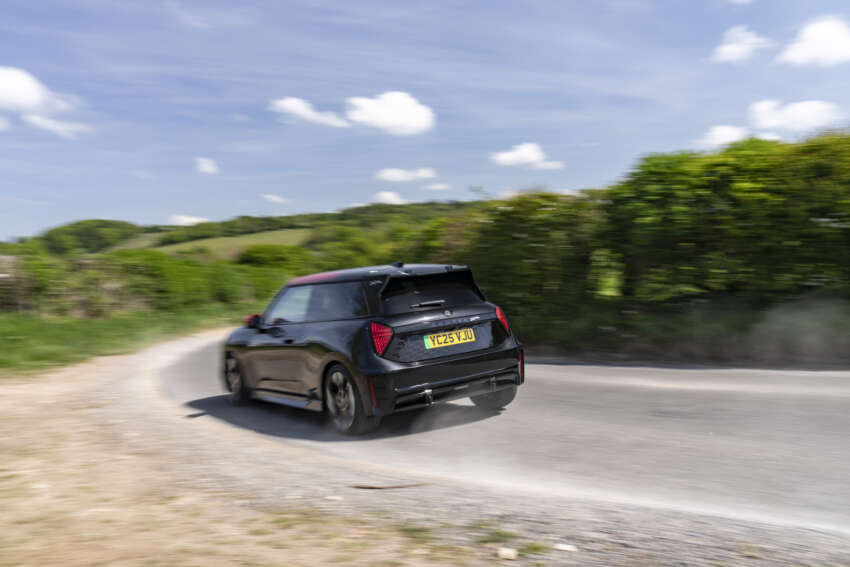 MINI JCW Aceman review – EV, SUV, hot hatch in one? 1920557