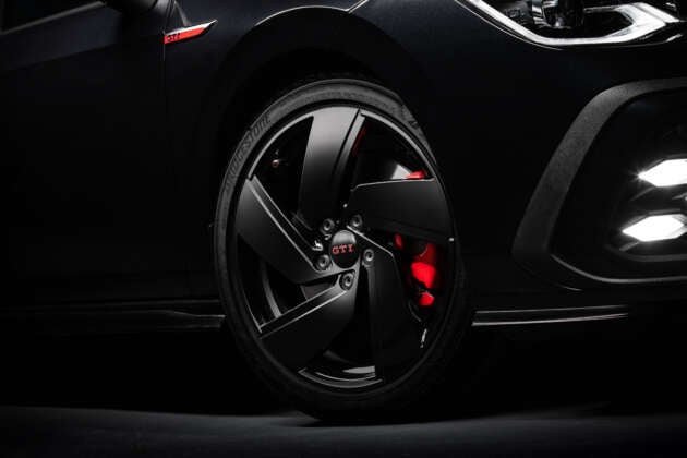 Volkswagen Golf GTI Black Edition – Mk8 gets black wheels, tint, dash cam, 7 yrs free service, RM245k