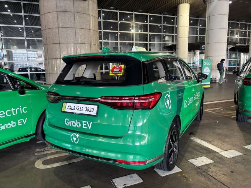 Grab Malaysia launches EV ride-hailing service from KLIA – 10 BYD M6 MPVs form the new electric fleet 1931200