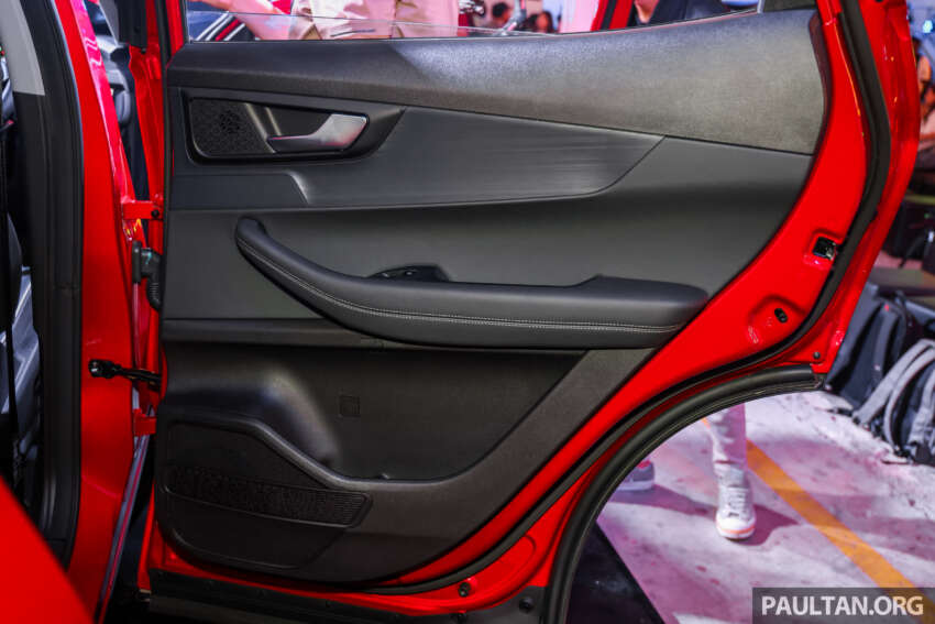 2025 Chery Tiggo Cross launched in Malaysia – Turbo variant at RM88,800, Hybrid at RM99,800; ADAS std 1938513