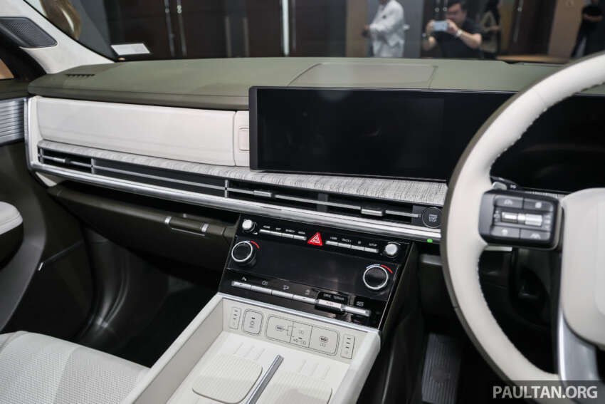 Hyundai Santa Fe 2025 dilancar di M’sia — 1.6T hibrid dan 2.5T petrol, jaminan 8-tahun; harga dari RM225k 1944521