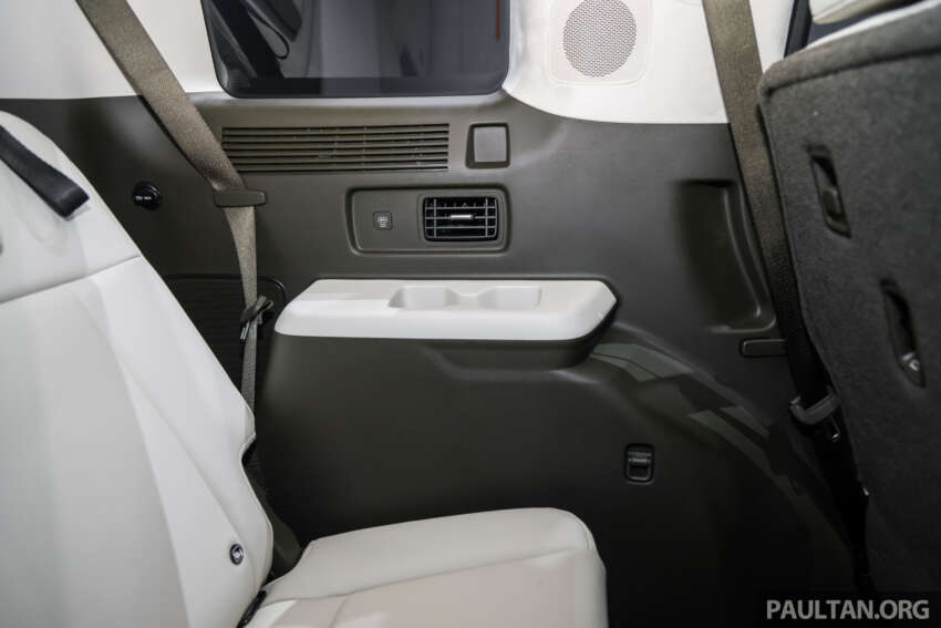 Hyundai Santa Fe 2025 dilancar di M’sia — 1.6T hibrid dan 2.5T petrol, jaminan 8-tahun; harga dari RM225k 1944559