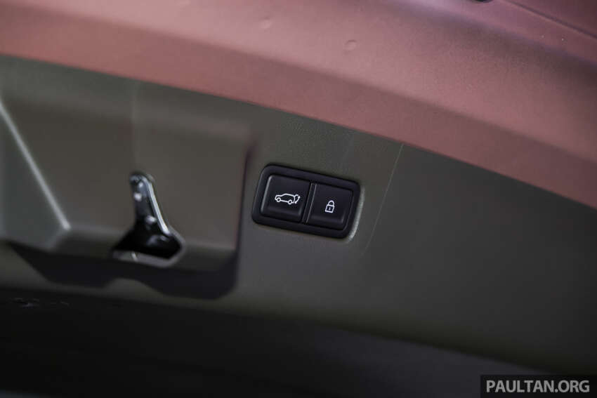 Hyundai Santa Fe 2025 dilancar di M’sia — 1.6T hibrid dan 2.5T petrol, jaminan 8-tahun; harga dari RM225k 1944566