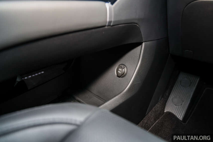 Hyundai Santa Fe 2025 dilancar di M’sia — 1.6T hibrid dan 2.5T petrol, jaminan 8-tahun; harga dari RM225k 1944476