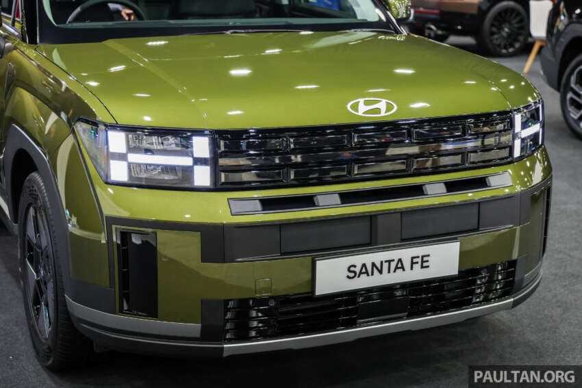 Hyundai Santa Fe 2025 dilancar di M’sia — 1.6T hibrid dan 2.5T petrol, jaminan 8-tahun; harga dari RM225k 1944414