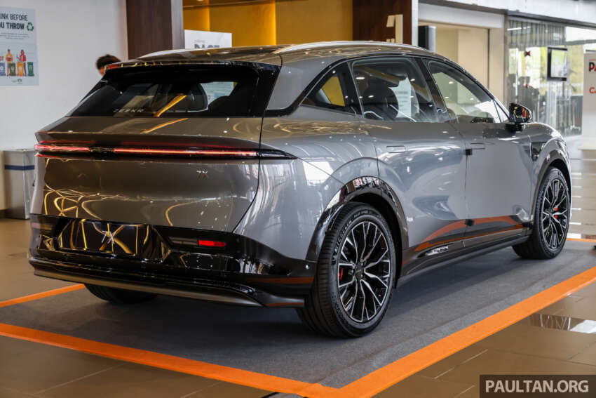 Zeekr 7X EV shown at PACE 2025 – AWD Performance unit has 20-inch alloys, adaptive air suspension 1943377