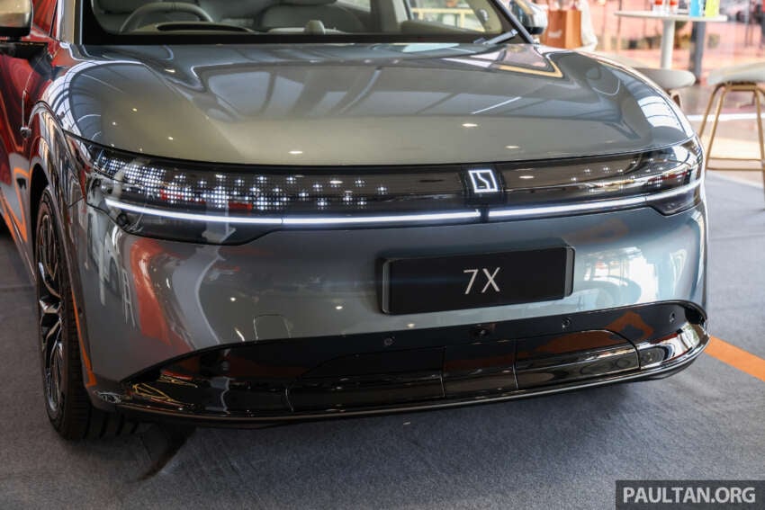 Zeekr 7X EV shown at PACE 2025 – AWD Performance unit has 20-inch alloys, adaptive air suspension 1943347