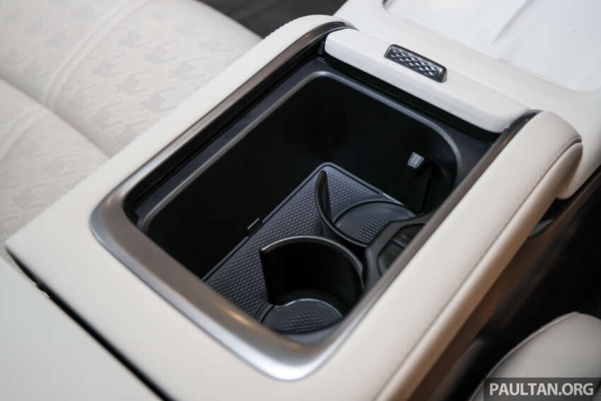 Zeekr 7X EV shown at PACE 2025 – AWD Performance unit has 20-inch alloys, adaptive air suspension 1943398